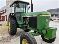 JD 4240 Tractor