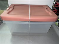 (2) sterilite latching boxes