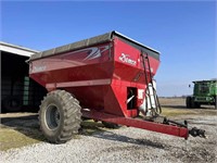 Demco 650 Auger Wagon