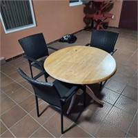 Wood Table with Drop Leaves and 3 Chairs (40"
