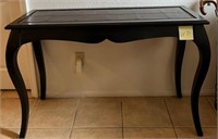 D - CONSOLE TABLE W/ LEATHER INSET TOP (LV31)