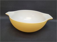 Pyrex 443 ( 2.5 Qt) Yellow bowl
