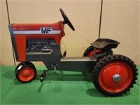 Massey Ferguson 1100 Pedal Tractor