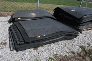 Used Palled (13) Horse Mats
