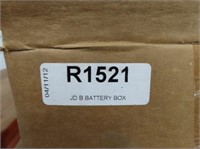 JD B, R, 80 w/pony Battery Box