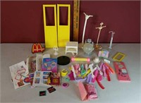BARBIE DOLL ACCESSORIES & TOYS