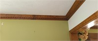 CROWN MOLDING