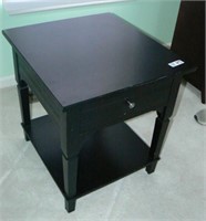 22x24 wood end table