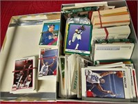 SHOE BOX OF VARIOUS SPORTS CARDS- FAMOUS PLAYERS