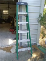 Husky 6 ft fiberglass ladder