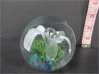 OLD FLORAL ART GLASS PAPERWEIGHT