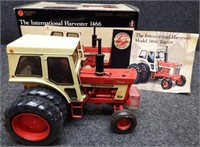 Ertl IH Precision Model 1466 Toy Tractor