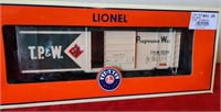 L - LIONEL MODEL TRAIN BOX CAR (C19)