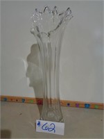 Clear Tulip Vase 14in
