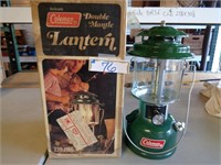 Coleman Vintage Double Mantle Lantern in box