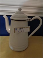 Enamelware Coffee Pot Very nice condition 9 1/2in