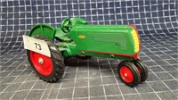 Byron7 1pc Oliver 70 Row Crop Tractor diecast Oliv