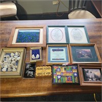 Lot of pictures/plaques