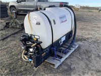 Redball Insecticide Tank w/3 12V Pumps, 175 Gallon