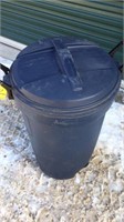ROUGHNECK GARBAGE CAN