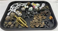 Vintage Tray Of Mixed Knobs & Handles