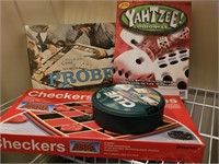 4 Board Games & Checkers