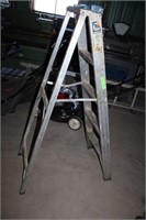5' Aluminum Reynolds Step Ladder