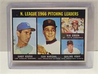 1967 Topps Pitching Leaders Sandy Koufax Card