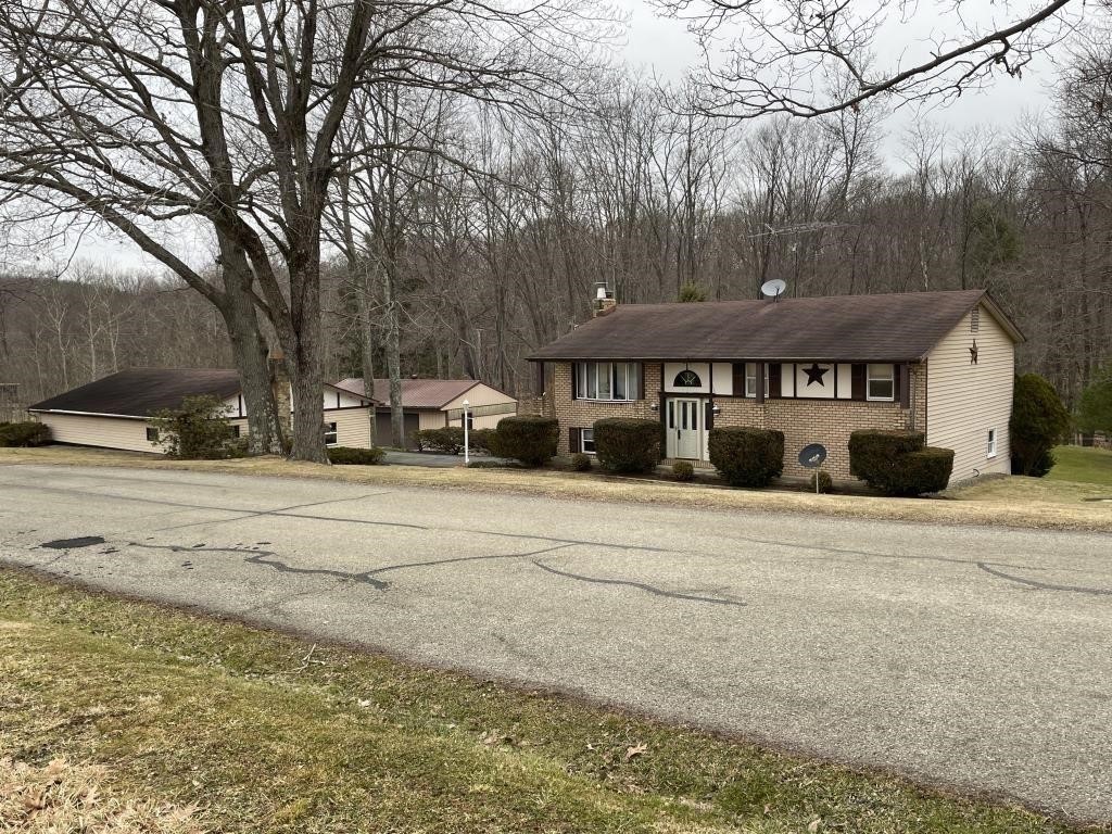 174 COMMONWEALTH RD BOSWELL, PA 15531 REAL ESTATE