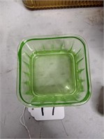 Green depression glass dish w/ lid