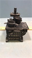 Queen miniature stove