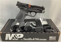 Smith & Wesson M&P9 M2.0 w/Thumb Safety 9 MM