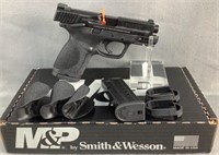 Smith & Wesson M&P9 M2.0 w/Thumb Safety 9 MM