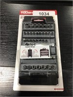 Hyper tough 53-piece socket&bit set w/ mini