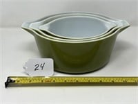 Set of 3 Pyrex Bowls