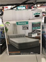 Bestway air mattress (size queen)