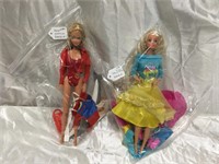 1980 Barbie dolls w/ clothes and accessories