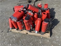 Pallet of Backpack sprayers and parts