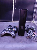 Xbox 360 S w/ Controllers