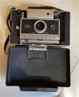 Polaroid Automatic 250 Land Camera