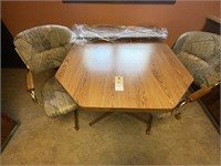 Vintage Metal/Wood Table with roller chairs