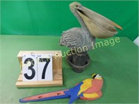 Pelican - Parrot Home Decor