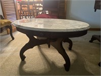 marble top coffee table 33"x21.5”x17”