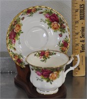 Royal Albert "Old Country Roses"  cup & saucer