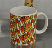 Ceramic "KISS" mug