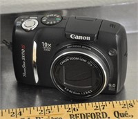 Canon digital camera w/case, tested