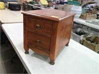 SMALL 2 DRAWER END TABLE, 16 1/2" T X 13 3/4" L