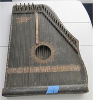 Zither, a little rough in condition
