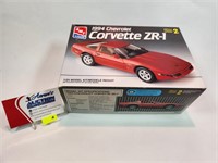 AMT 1994 Corvette ZR1 Model Kit