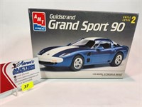 AMT Ertl Guldstrand Grand Sport 90 Model Kit